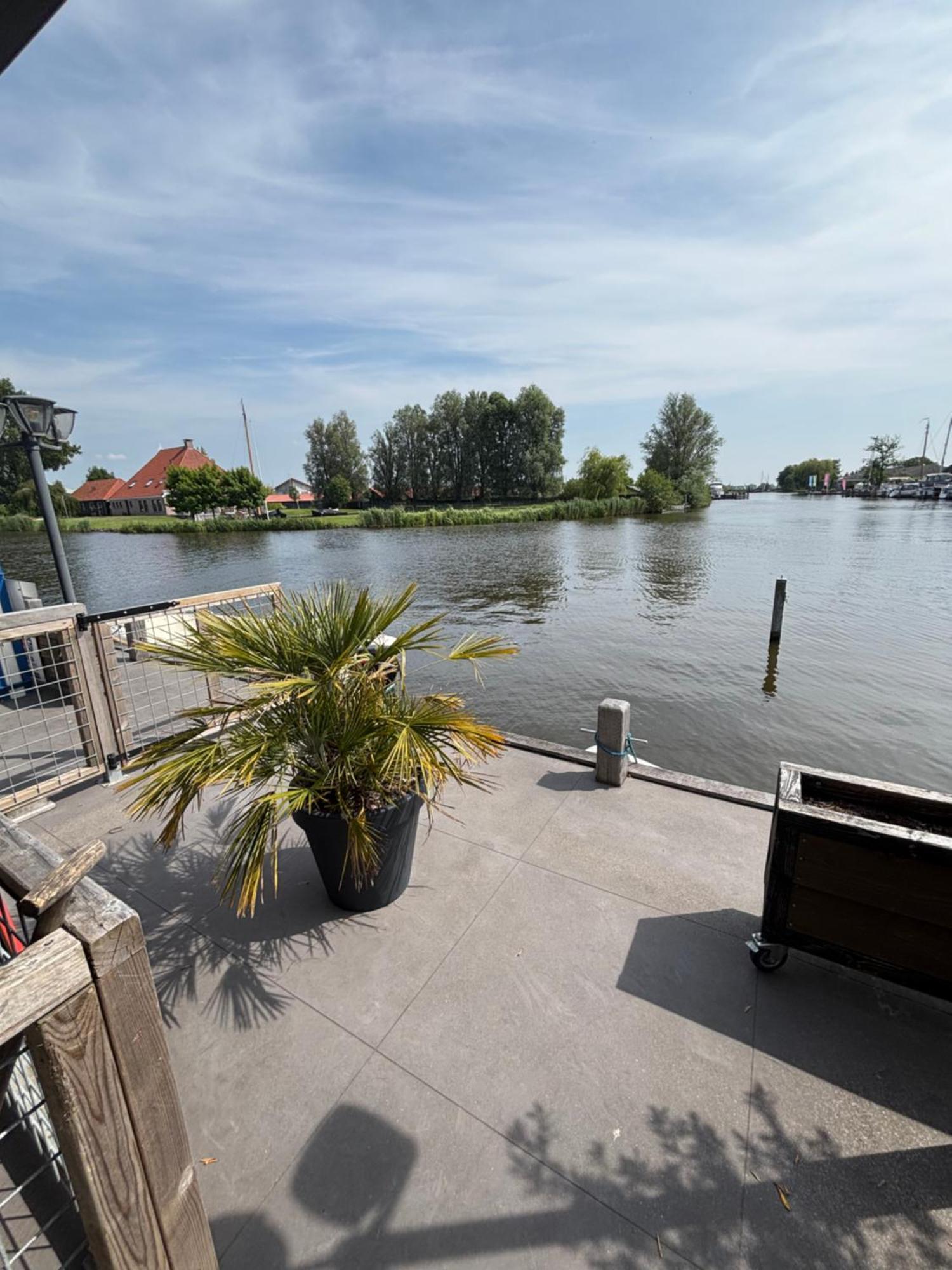 De Helling 44 Heeg